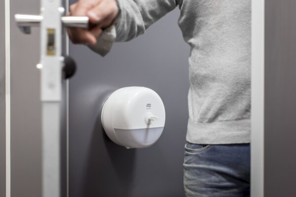 681008 Tork SmartOne Mini Dispenseri Siyah - Görsel 6